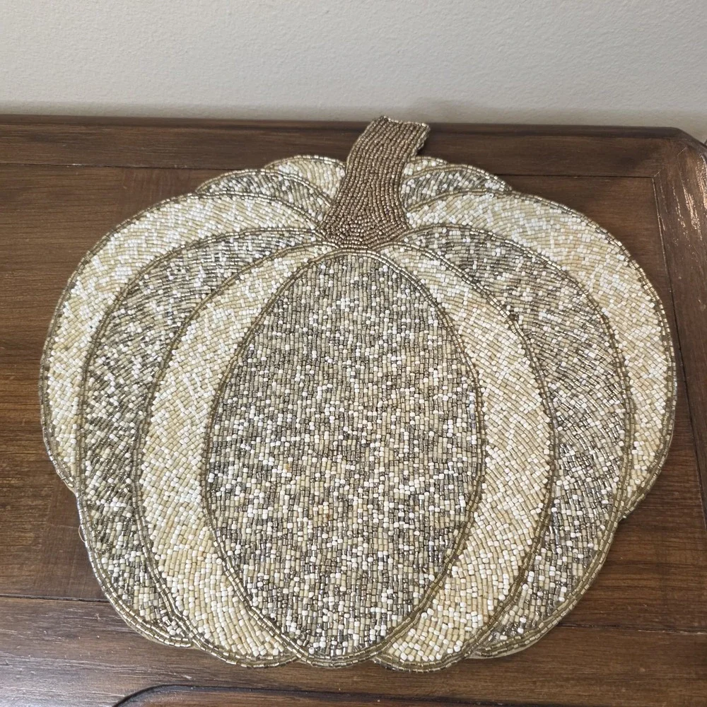 4 Bed Bath & Beyond Beaded Pumpkin Placemats Gold Ivory Fall Thanksgiving